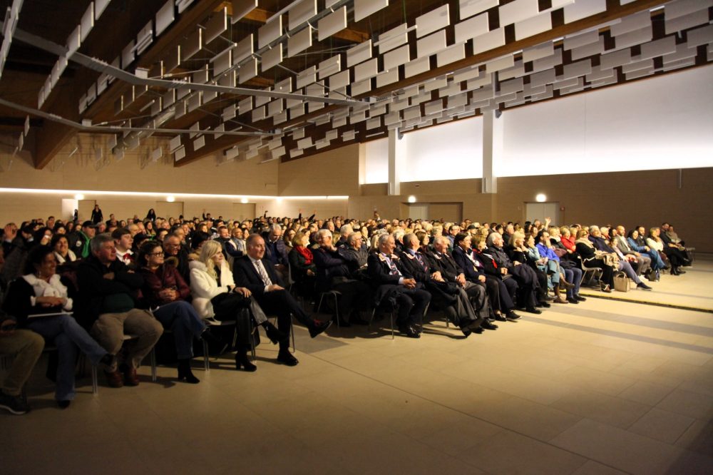 Fiuggi, successo per lo spettacolo Luciano Lembo per Caramella Buona
